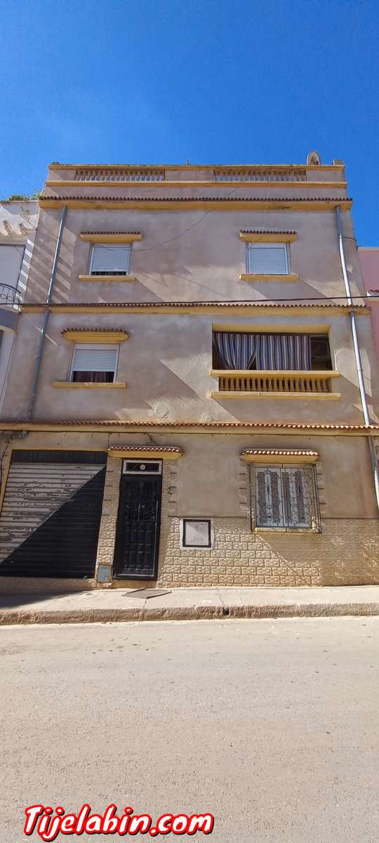 مسكن 3 طوابق مستغانم