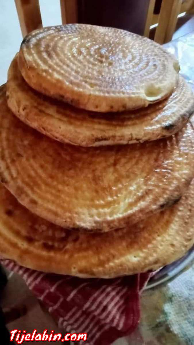 خبز وحلويات