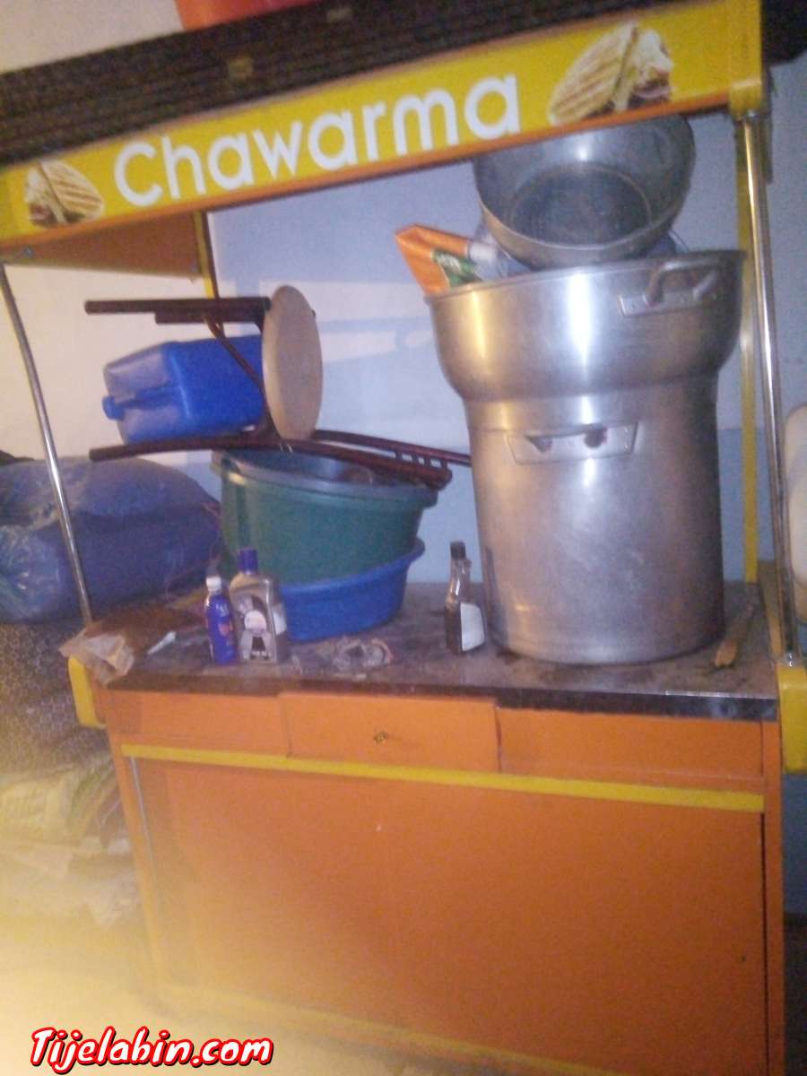 مطعم وبيتزريا