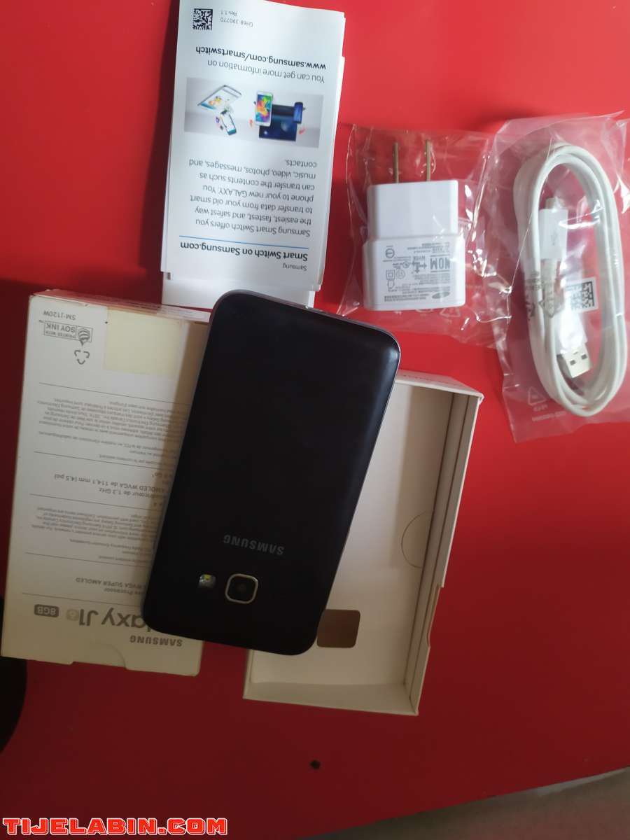 smartphones Samsung Galaxy J1