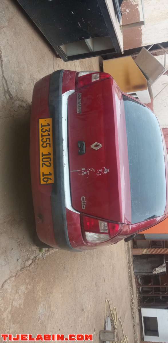 سيارة نوع كليو كلاسيك  متور 1.42002