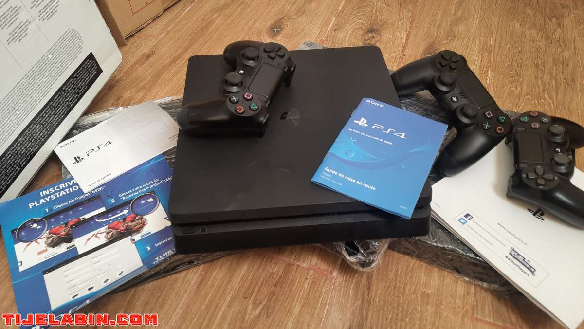 PlayStation 4