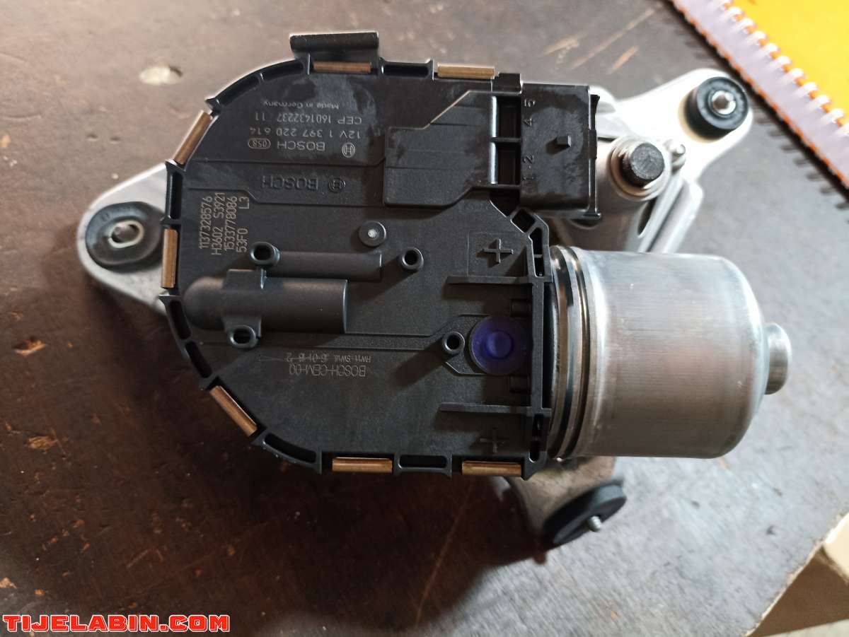 moteur essuie glace Peugeot 508 gauche