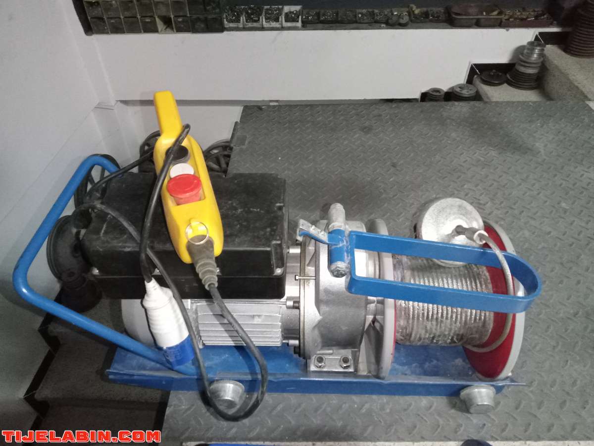 vente mont de charge neuf jamais utilisé.capacité 1 tonne