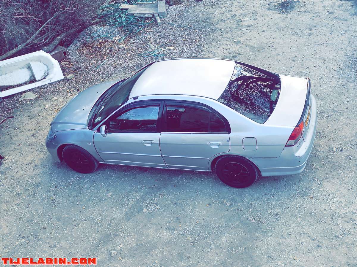 هوندا سيفيك 2004 لاتوت متار ايصونص 1.5  10/10