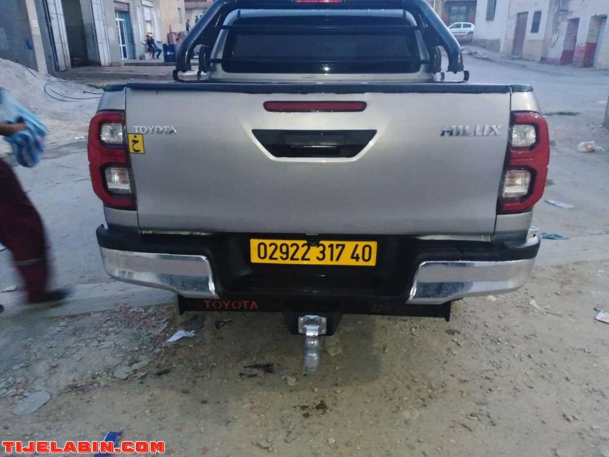 تويوتا هيلوكس 2017