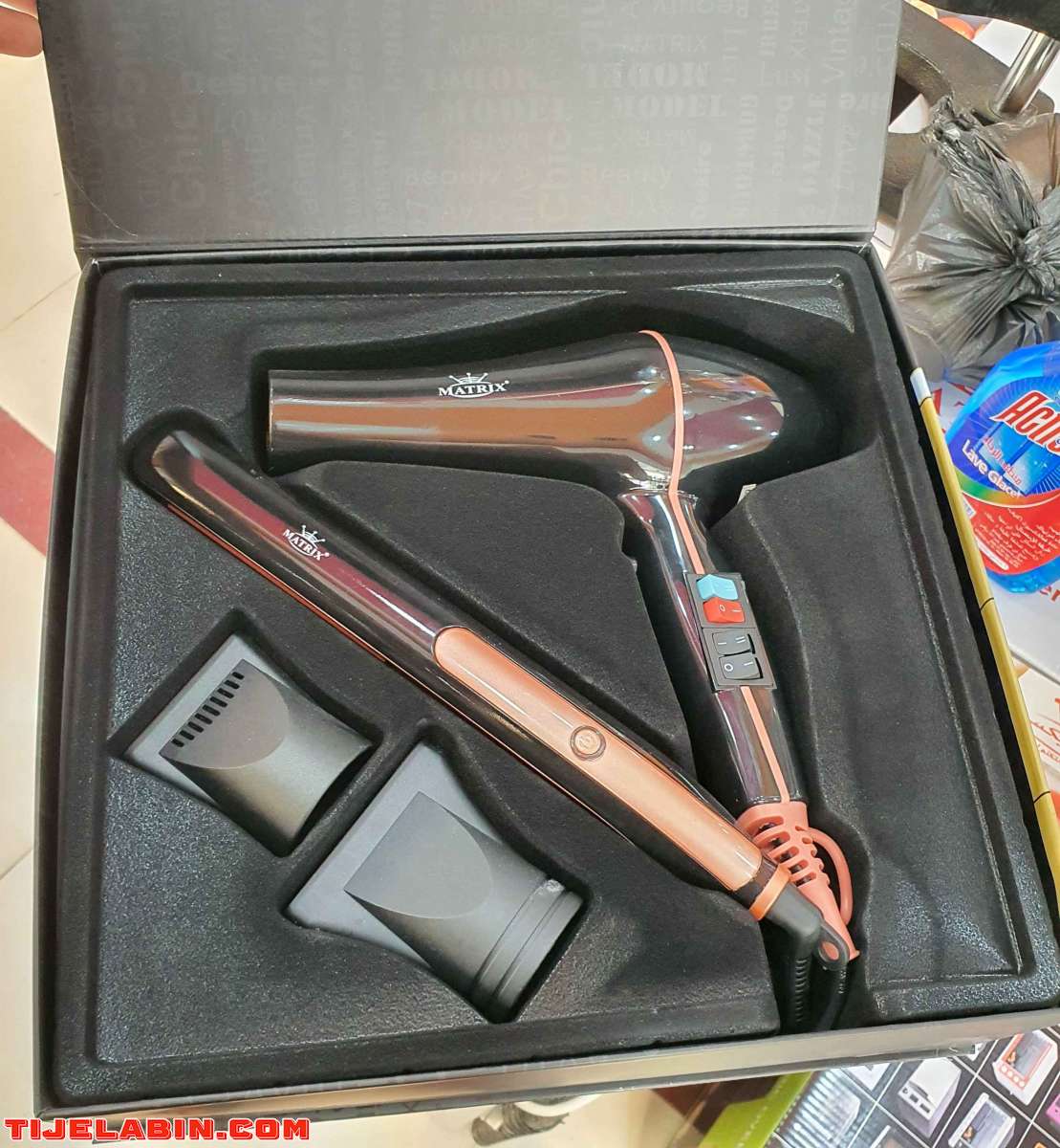 أفضل هدية متواجدة فالسوق حاليا هدية فخمة وحقيبة ممتازة مع