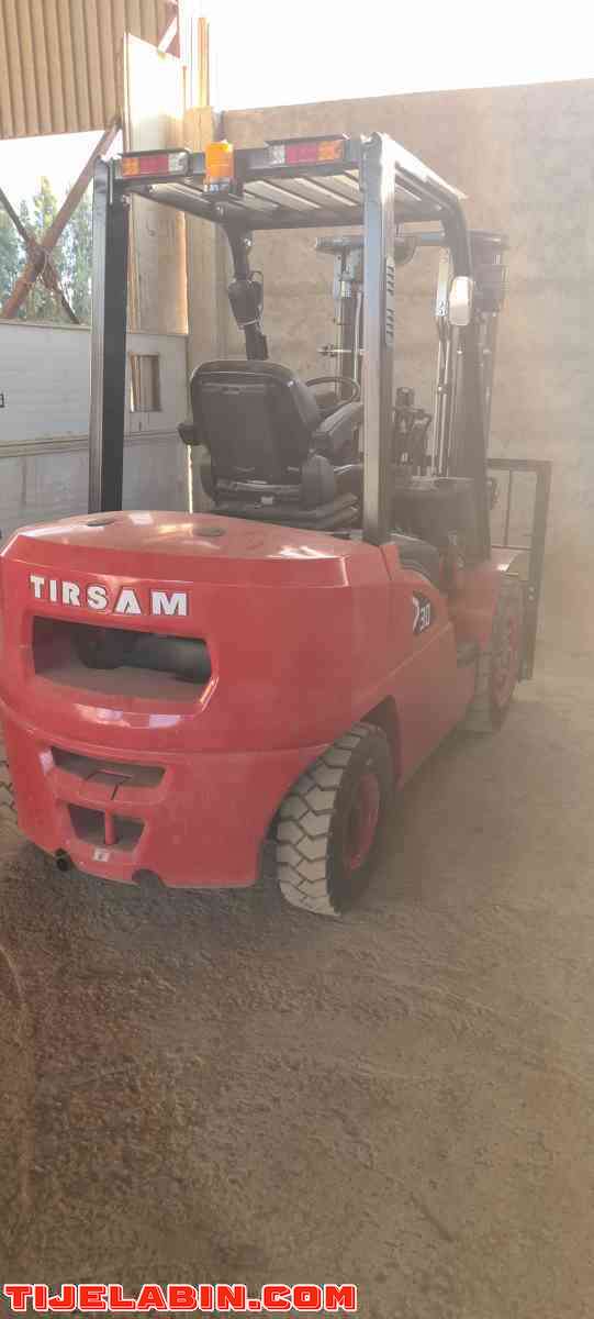 Clark tirsam moteur Isuzu 3m 3ton 2022