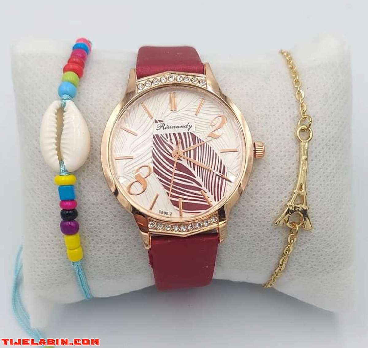 ساعات نسائية