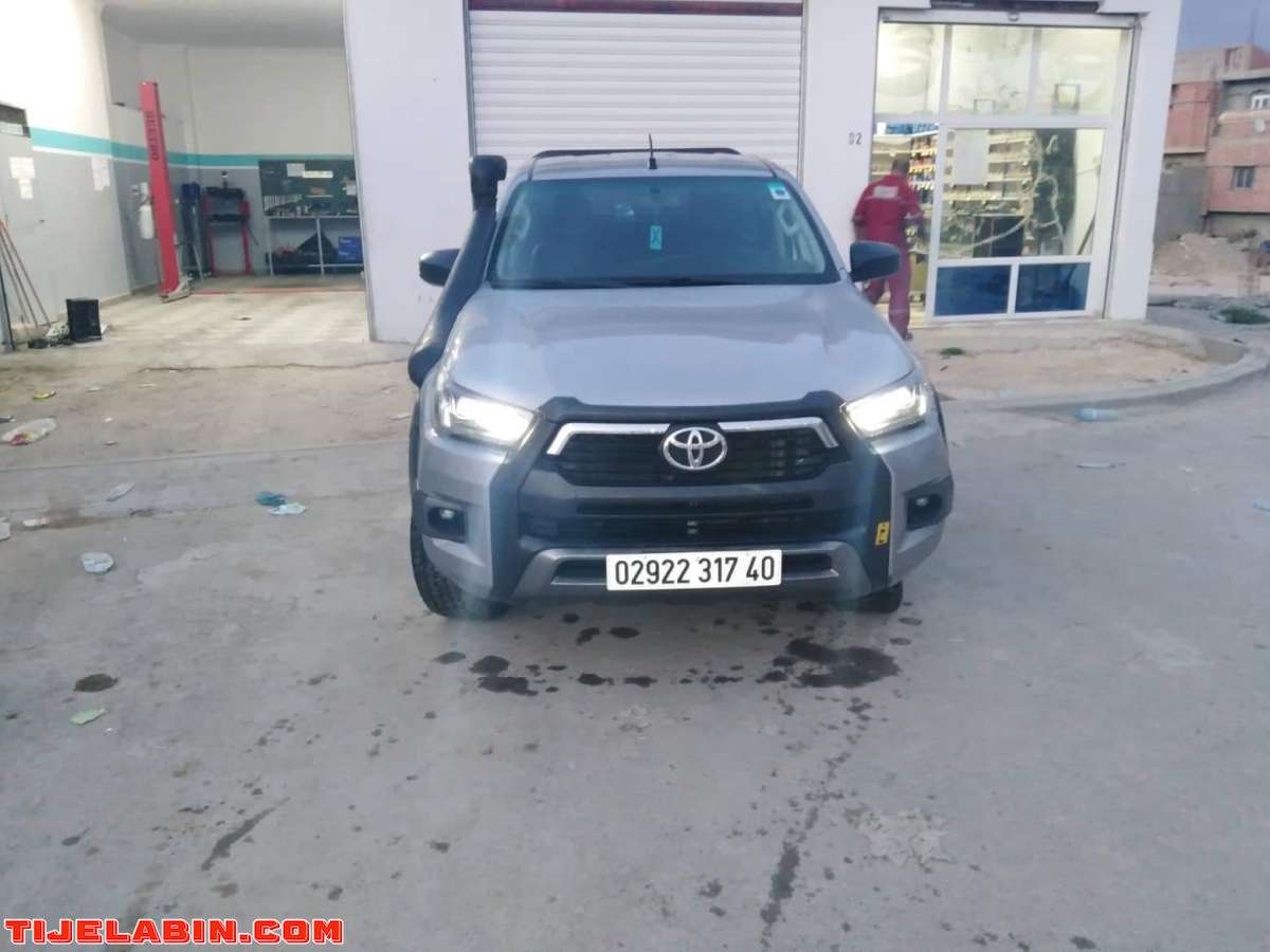 تويوتا هيلوكس 2017