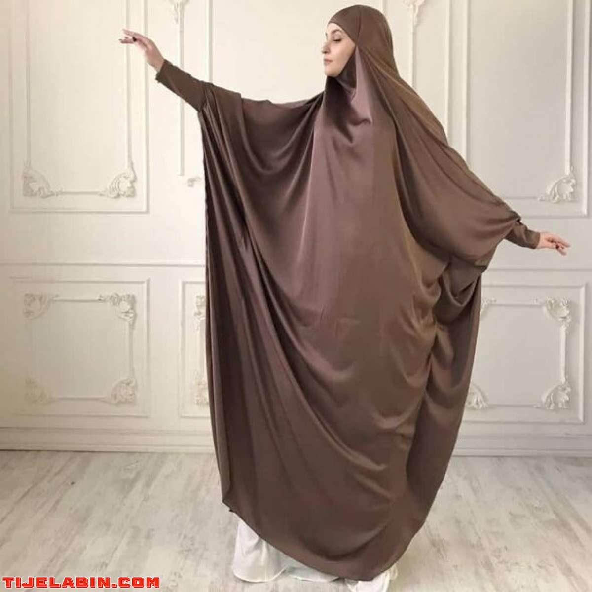 متراطيش وتميزي بالباس إسلامي...... جلباب قطعة واححدة من قماش