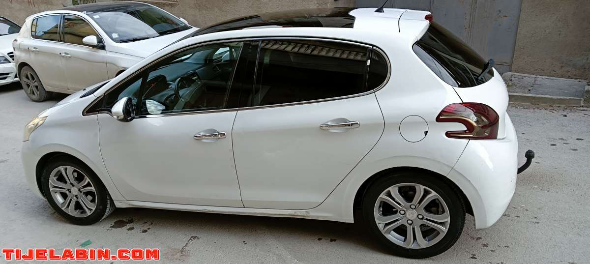 208 Hdi allure 2013 machi 270 alf