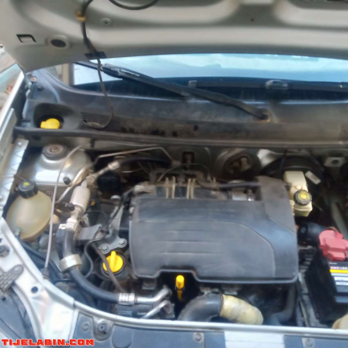 للتبادل فقط reneault Logan 1'2 16v 2014