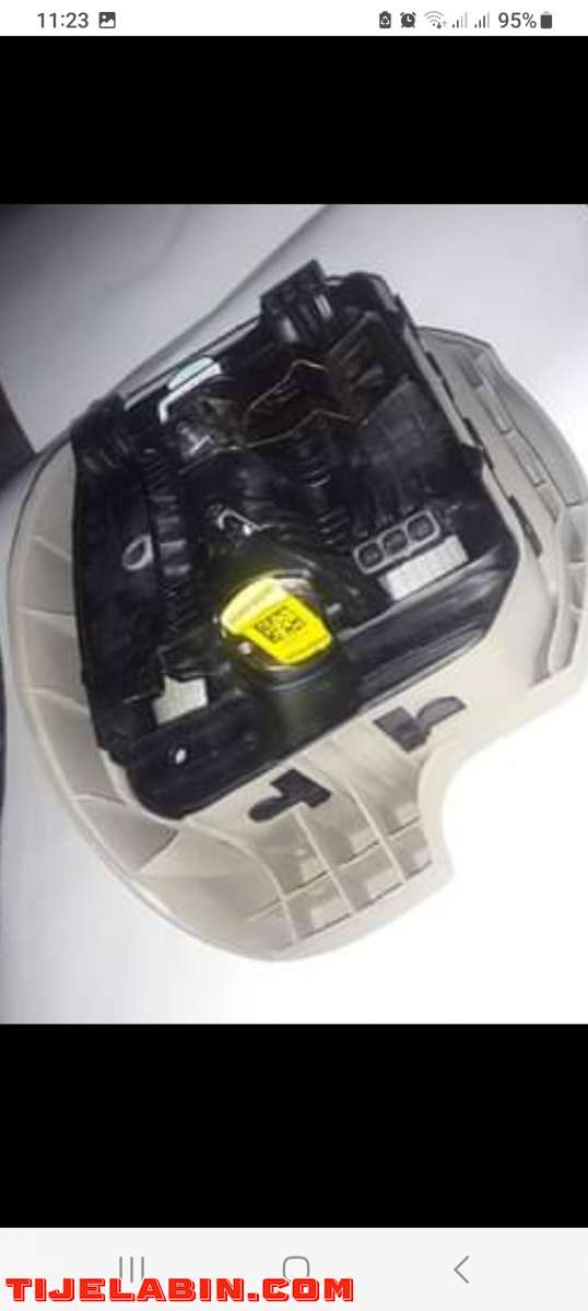 air bague volant Mégane2 scinic neuf original made in France