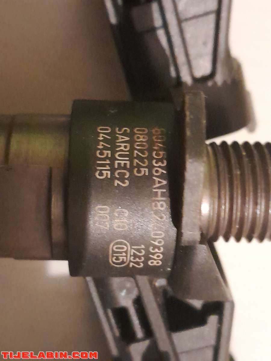 3 injecteurs 2.0 litres naissan reneault