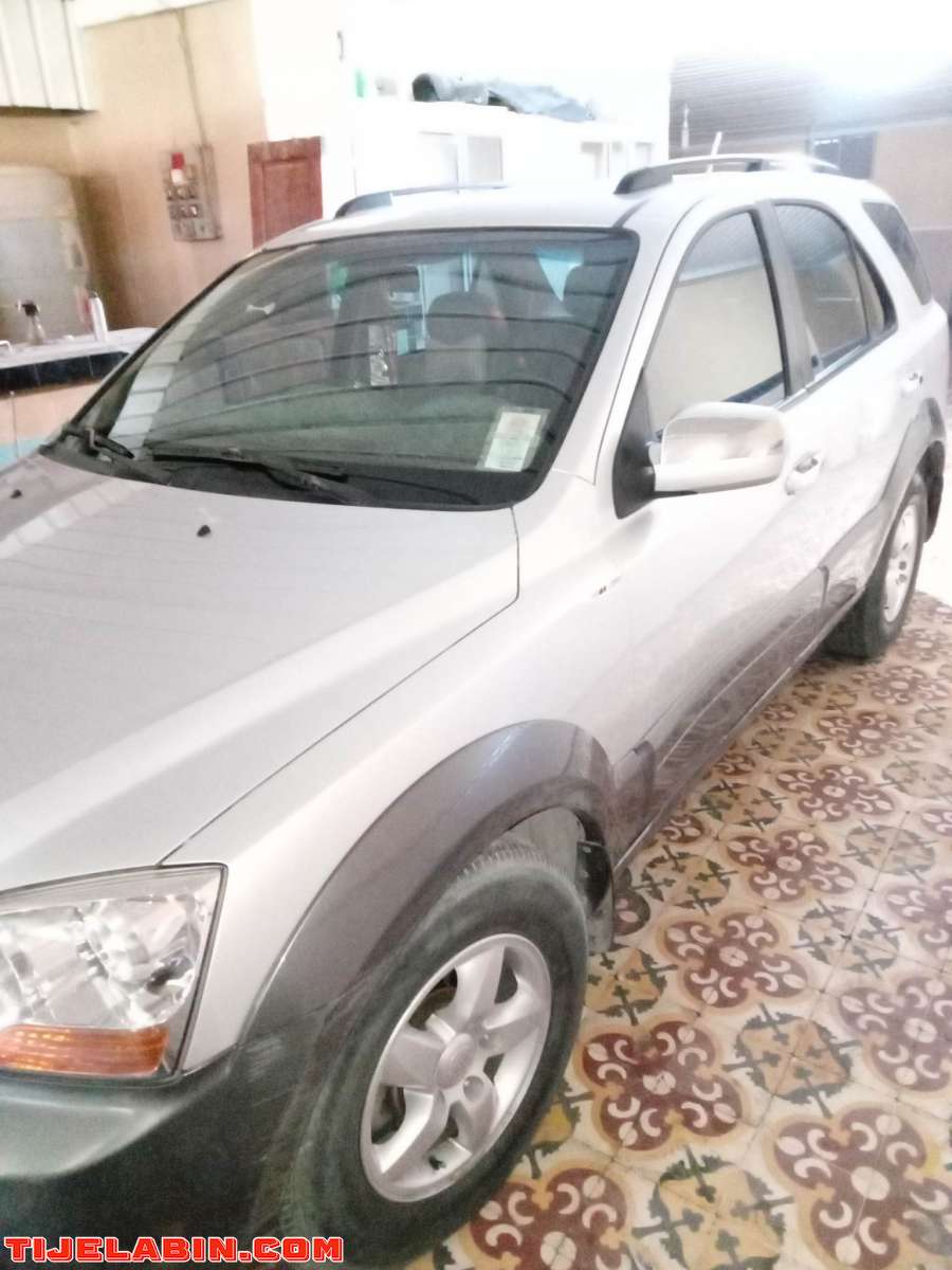 كيا سيرانتو