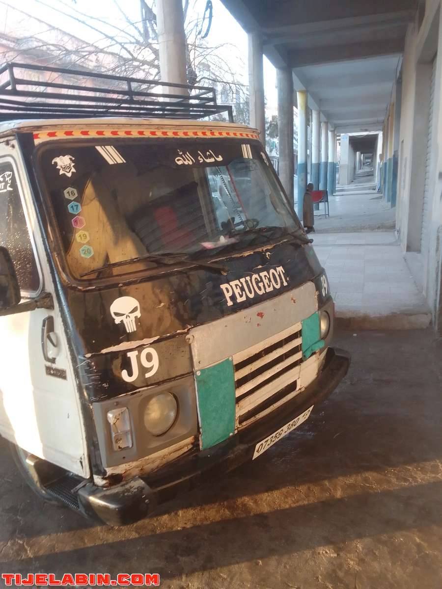 J9 رونوا لاني 1980