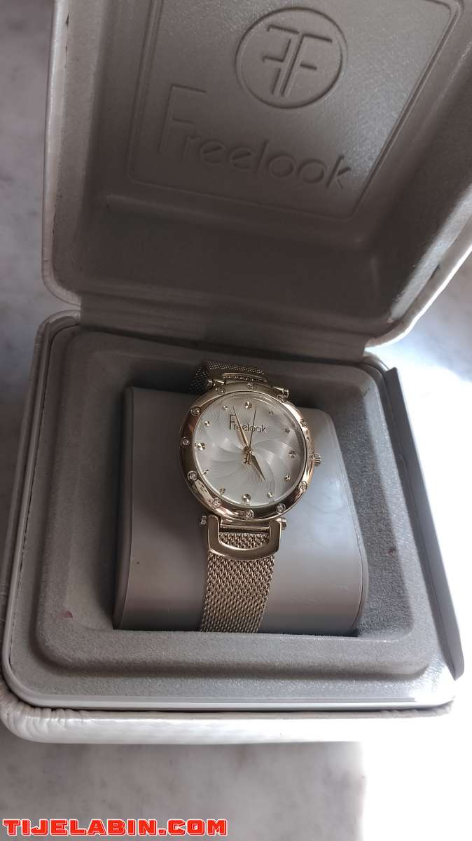 montre freelook pour femme
