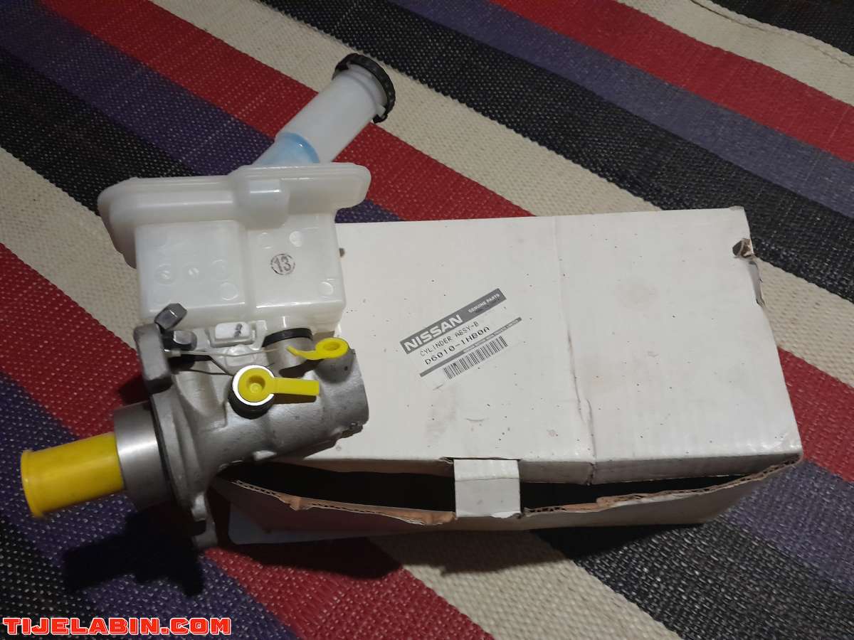 maître cylindre pompe de frein nissan micra