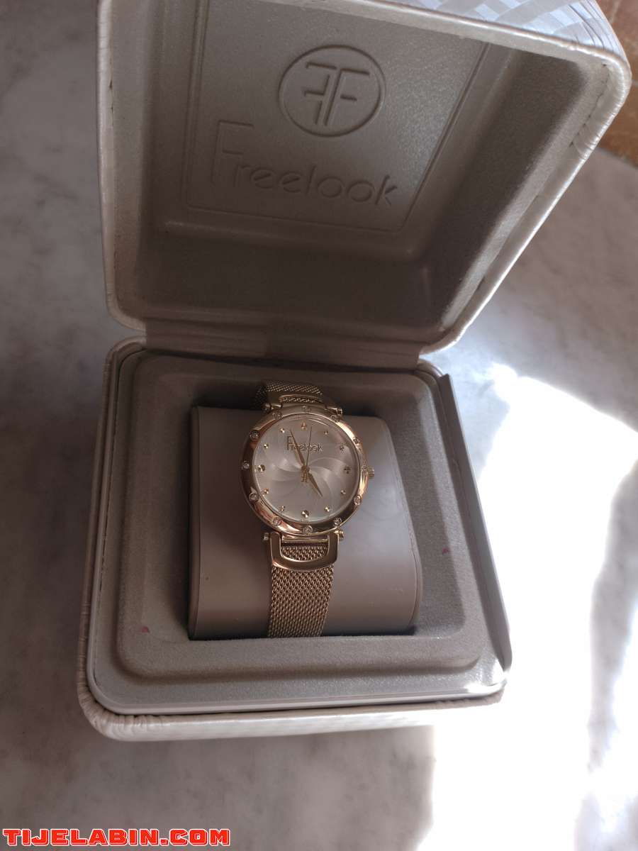 montre freelook pour femme