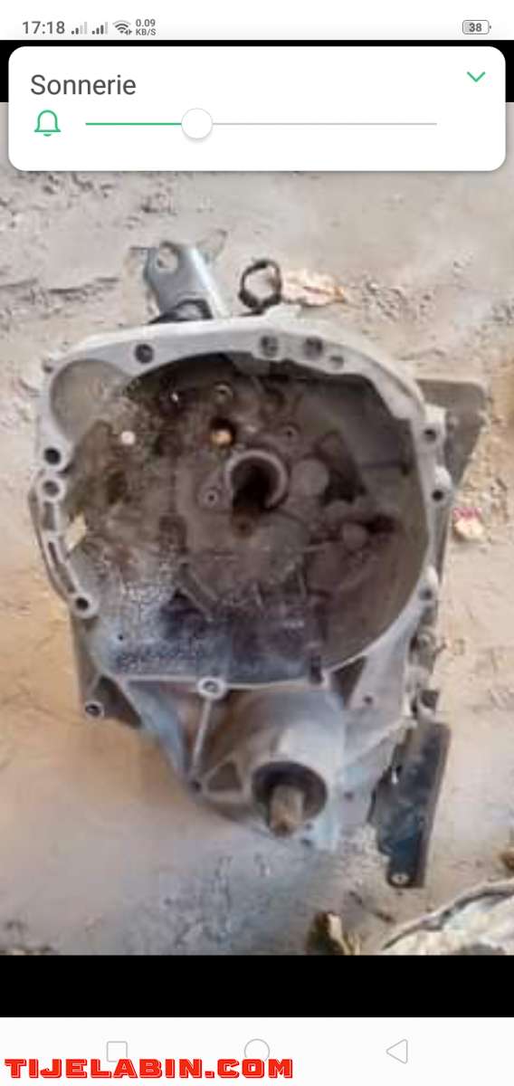 boite vitesse reneault Dacia 1.2 litres 16v manuel bon état