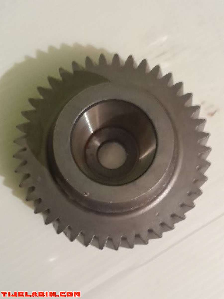 pignon de compresseur scania