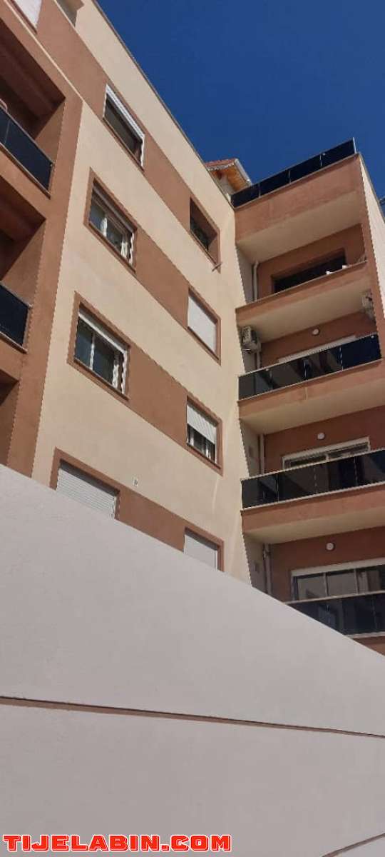 appartement  F4 à oued remane 0550331340