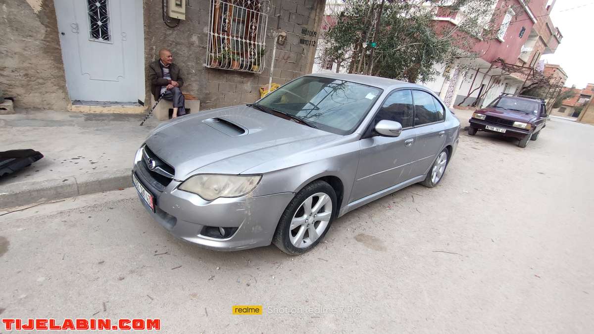 SUBARU LEGASY 2009la 2 litre la 150 ch 4x4ماشيا 19000خاصها ت