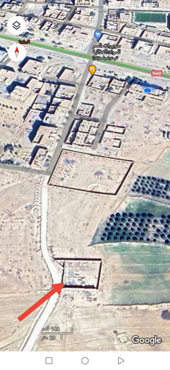 ارض للبيع محاطة بالسور