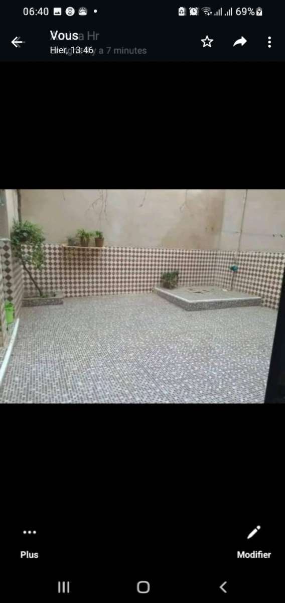 فيلا في بن فريحة فبها 315متر دو فصاد فيها حاسي و حمام عربي