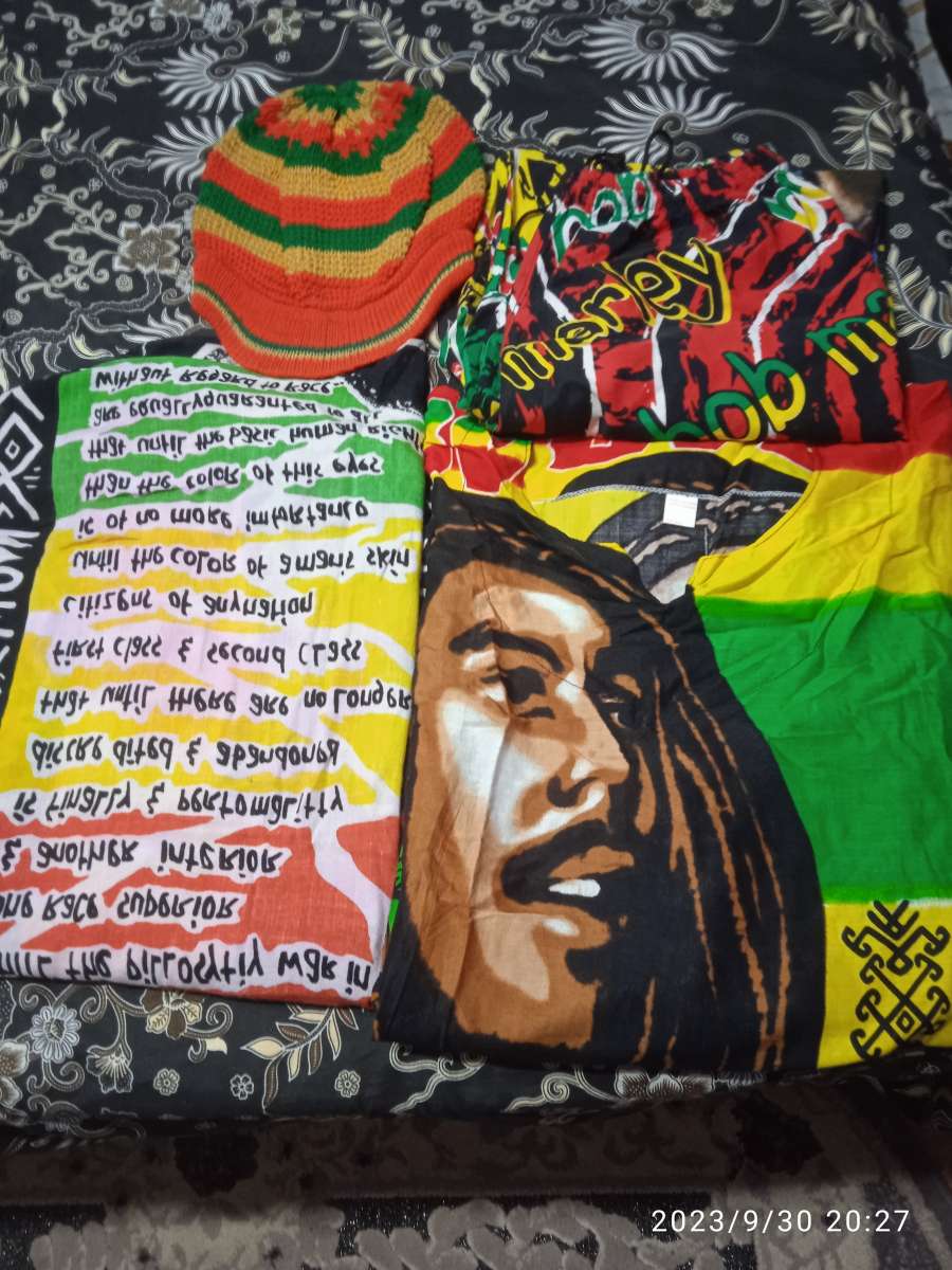 tenue complte REGGAE pour les fans