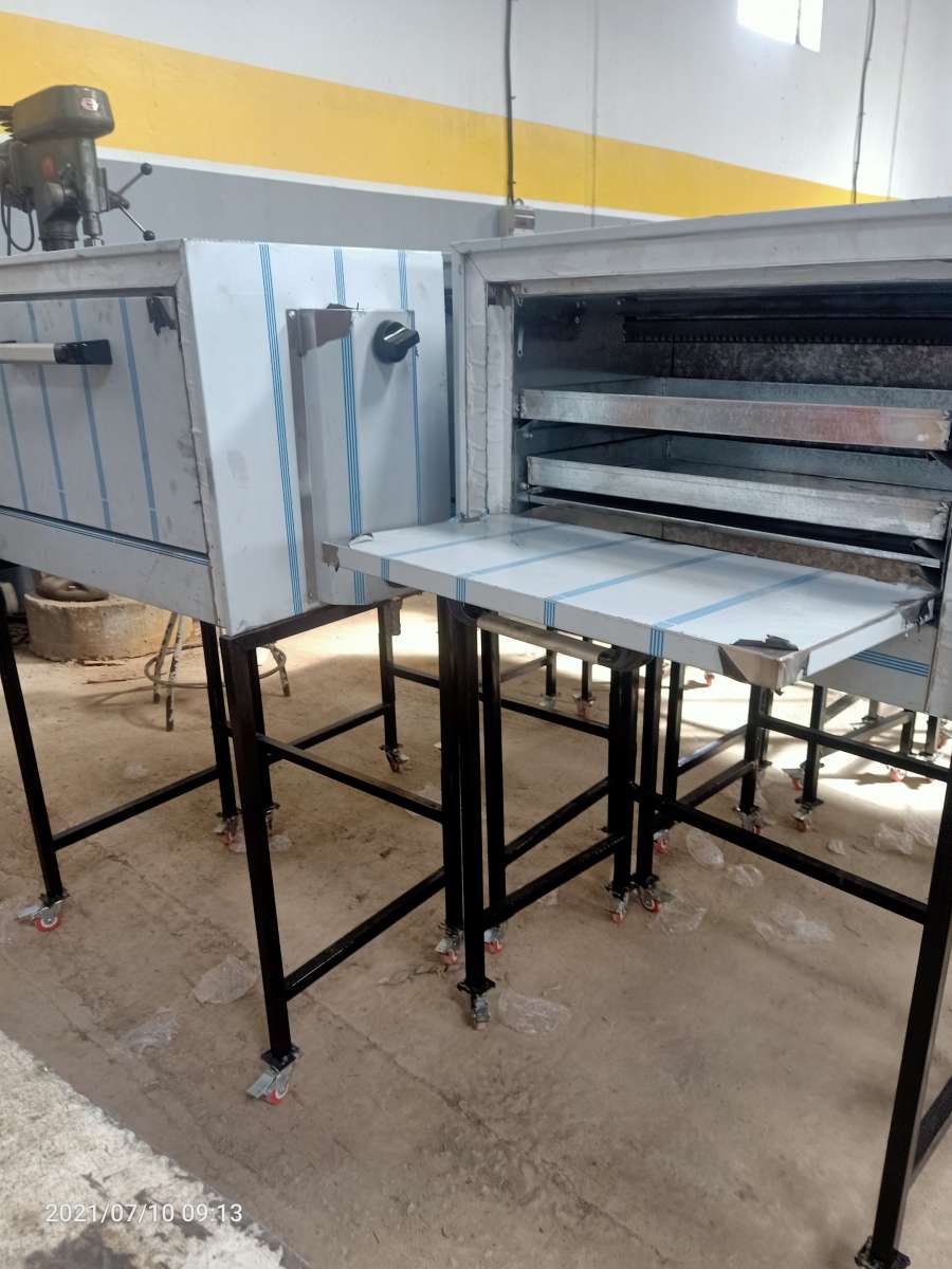 فرن انوكس رائع جدا يطيب كلش