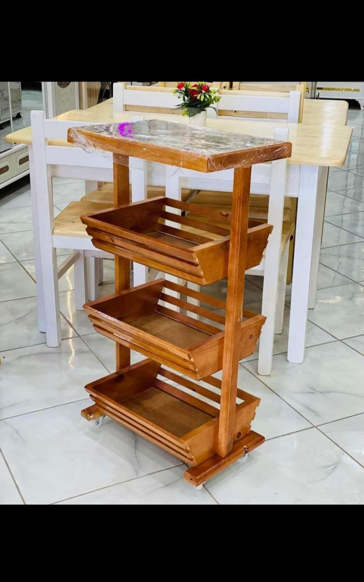 سلة خضر خشبية 3 طوابق