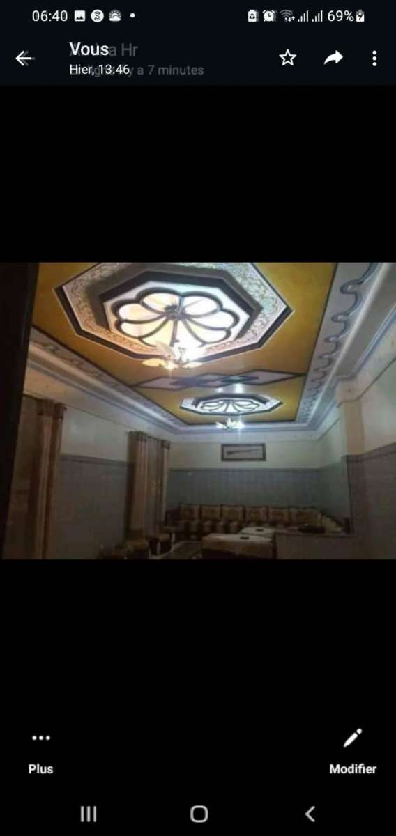 فيلا في بن فريحة فبها 315متر دو فصاد فيها حاسي و حمام عربي