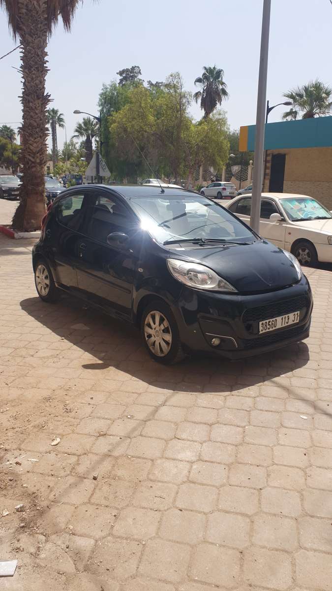 Peugeot 107 anne 2013