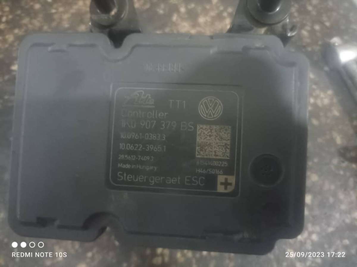 نحتاج ابي اي سيارة فكس فيقن ثوران2016 اتماتيك