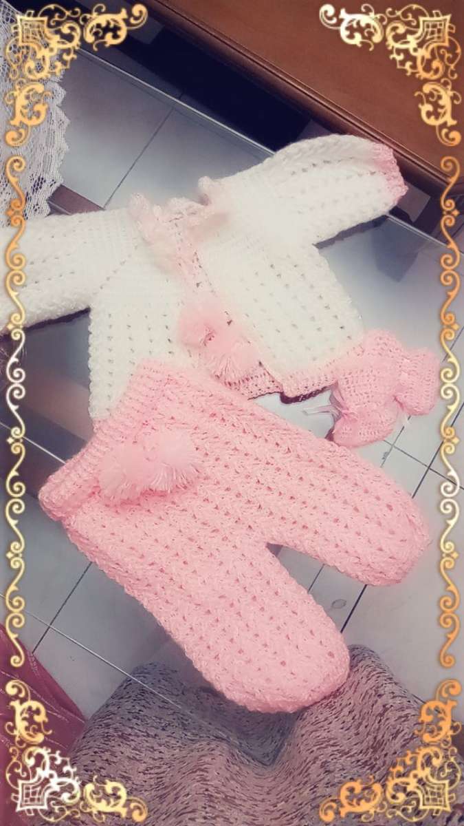 ensemble pour bb au crochet