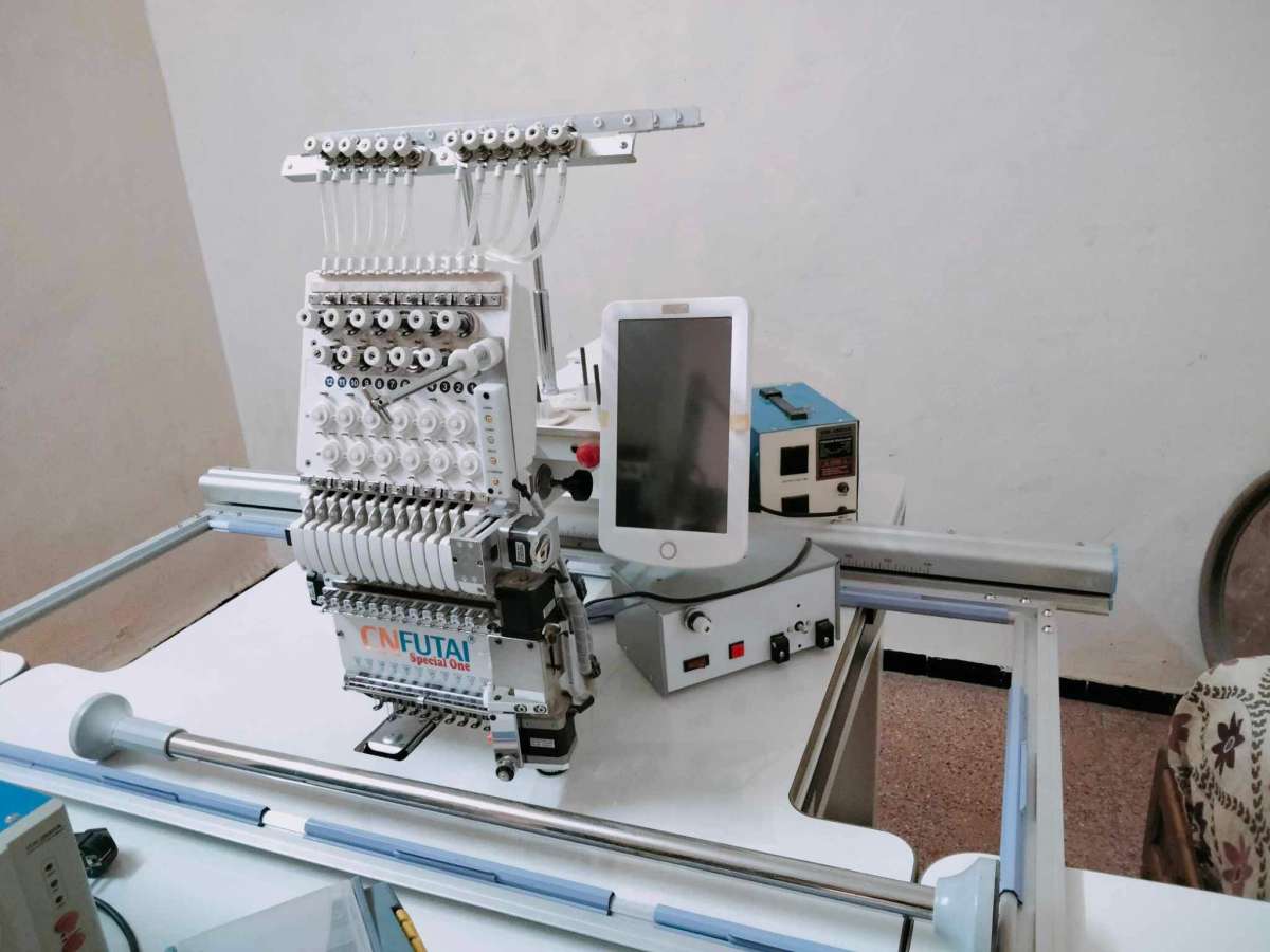 مشينة طرز عصرية