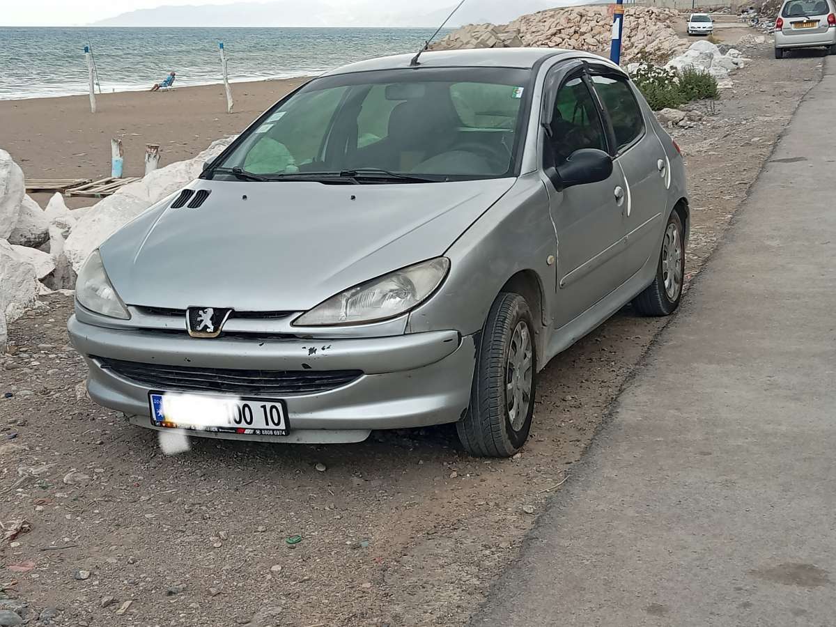 سيارة 206hdi 2 L