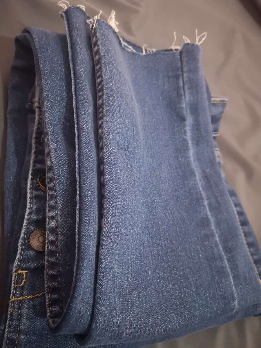 Jean slim kiabi presque neuf