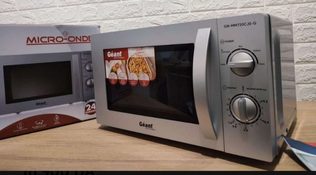 Micro ondes Gant 20L