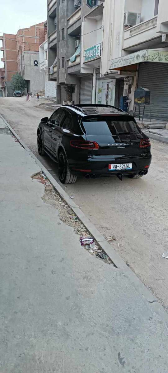 porshe macan
