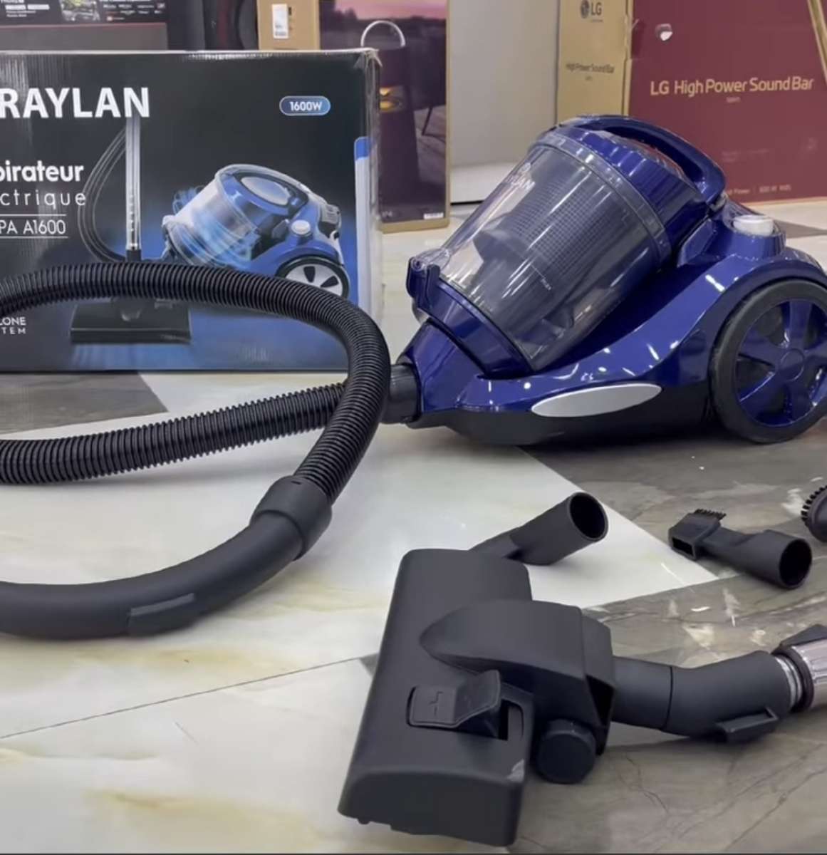 Aspirateur raylan 1600w bluerouge