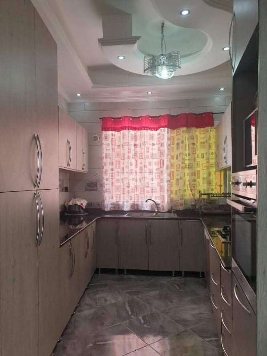 vila 156m bab khwikha