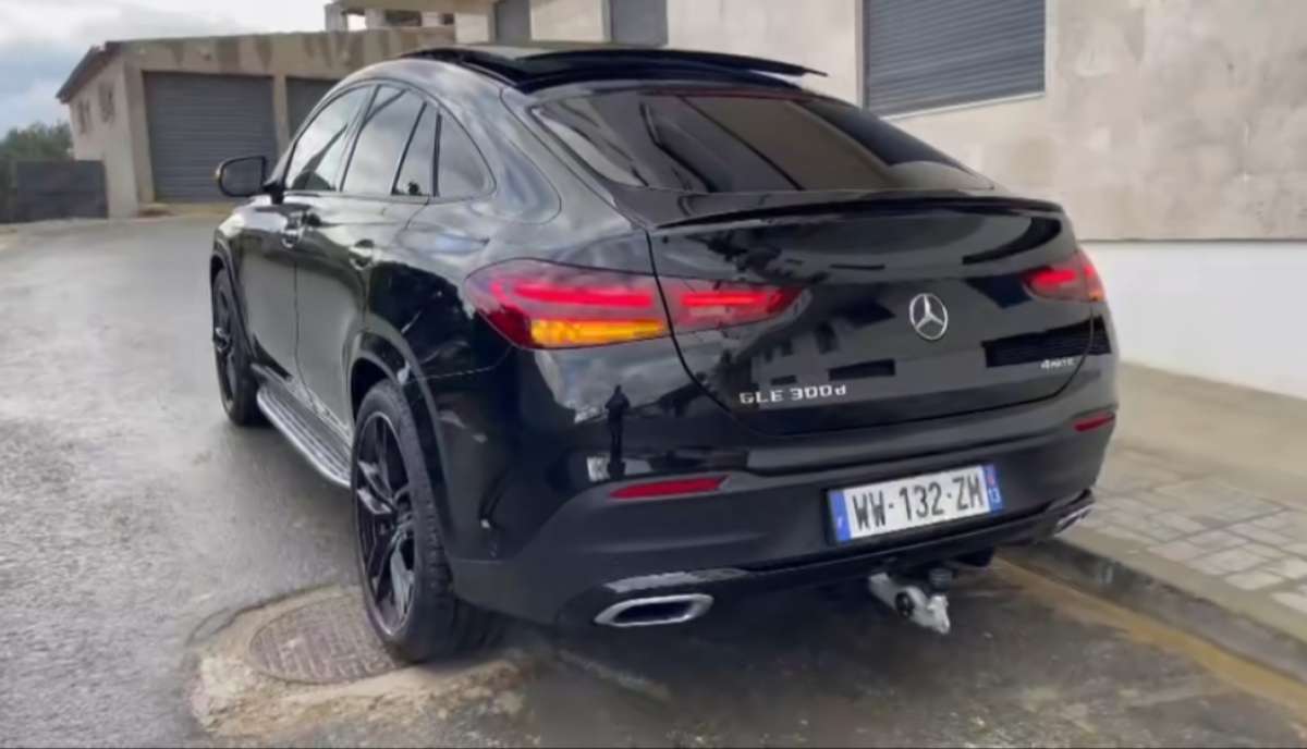 Mercedes GLE 300 d 2024 00km