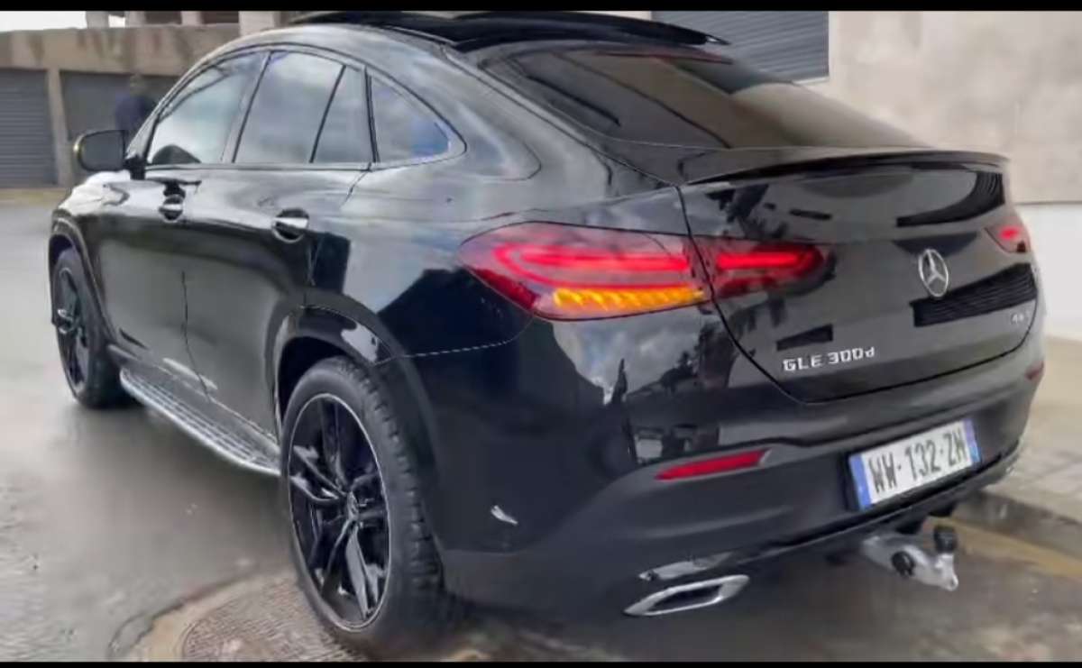 Mercedes GLE 300 d 2024 00km