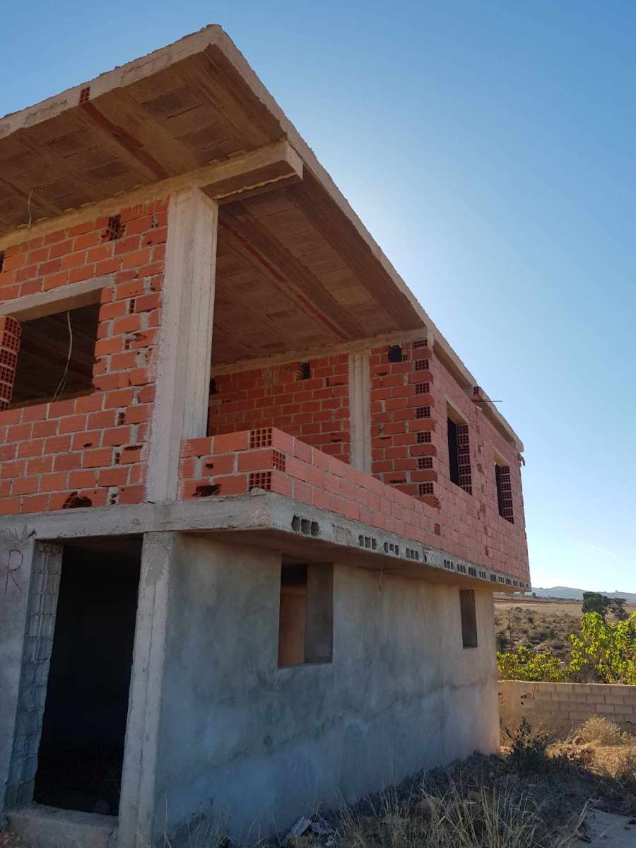 منزل للبيع في اولاد بن عايد البحيرة المغنية المنطقة القلع