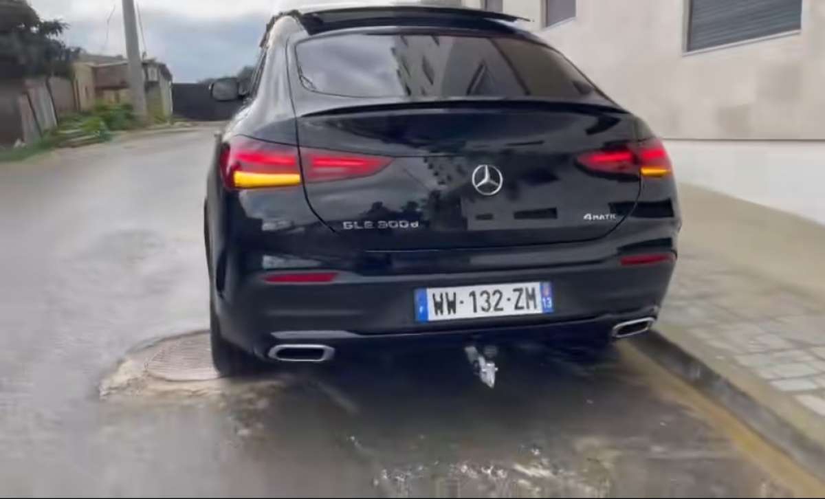 Mercedes GLE 300 d 2024 00km