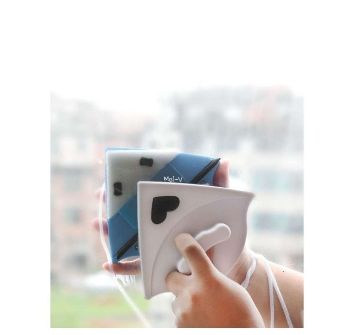 مغسلة النوافذ المغناطيسية