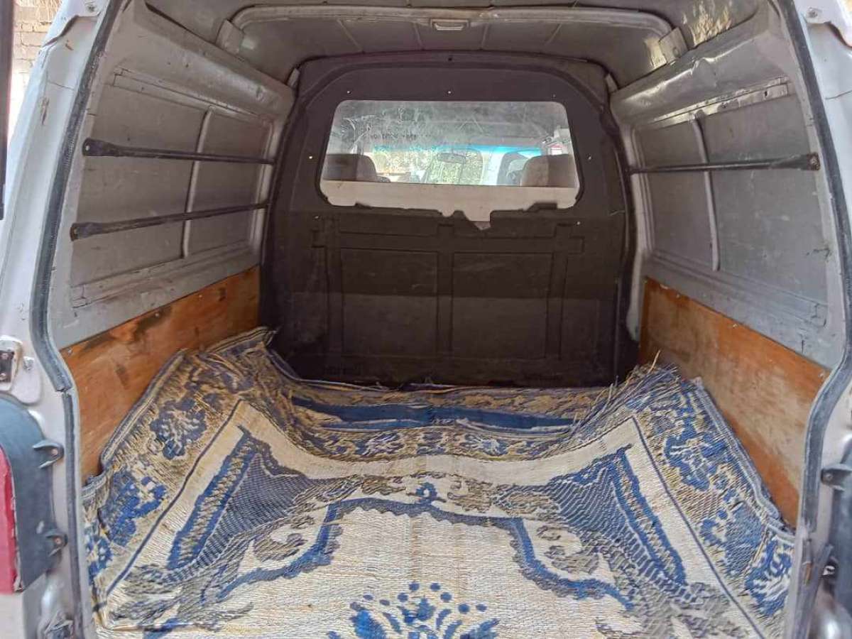 سيارة نفعية H100